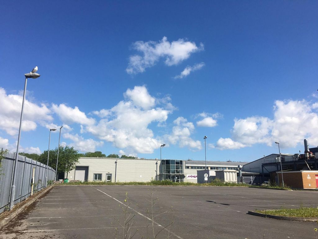 Property photo 3 of 7 Zone 2 Bridgend 01.Jpg