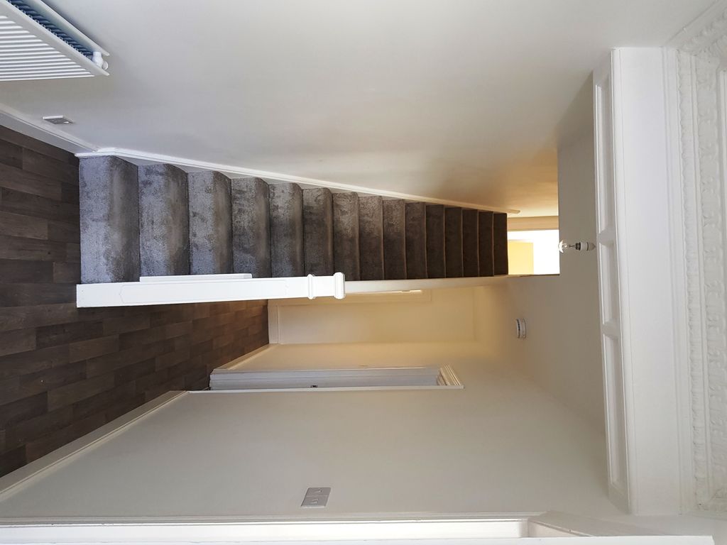 Property photo 3 of 11 Imported Image