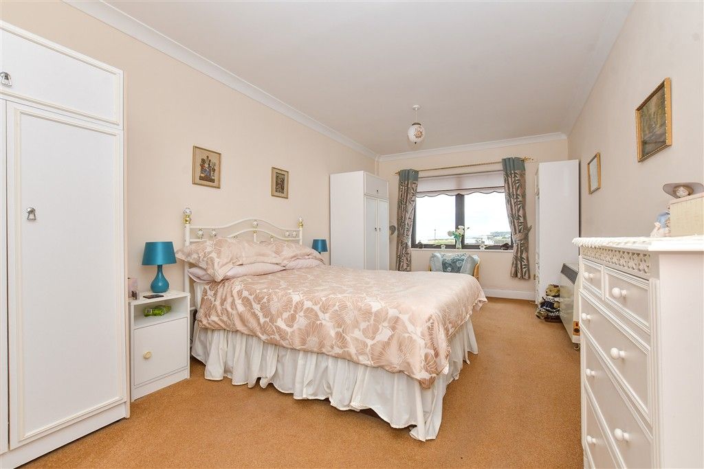Property photo 3 of 11 Bedroom 1