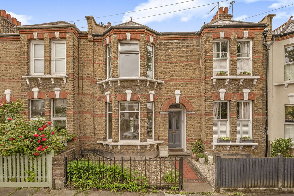 Property photo 2 of 15