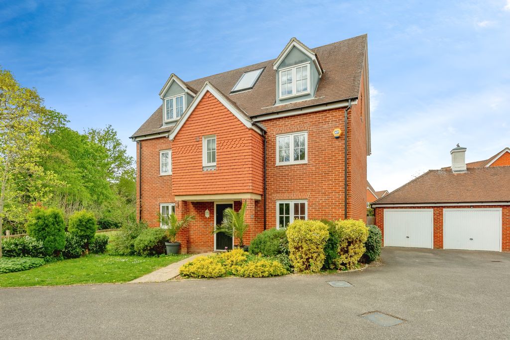 Property photo 2 of 20