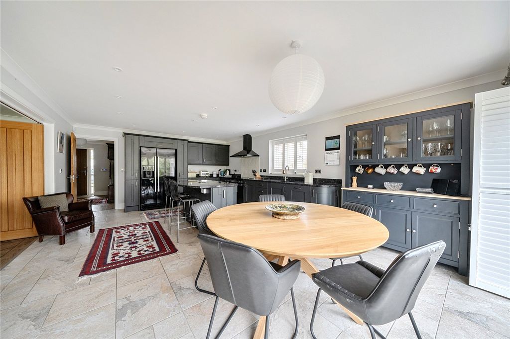 Property photo 2 of 15 Kitchen/Diner