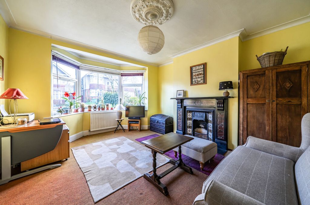 Property photo 2 of 22 1439297-15-69d564...