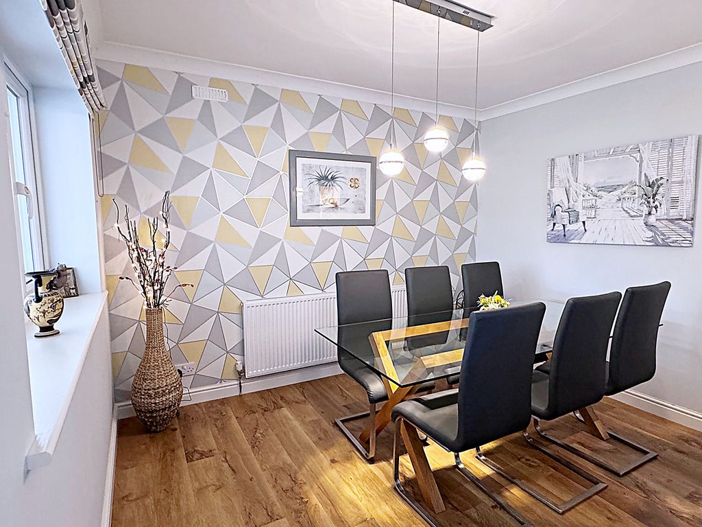 Property photo 2 of 24 Dining Room