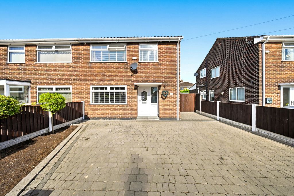 Property photo 1 of 33