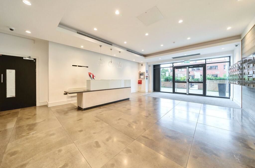 Property photo 3 of 11 Photo 2