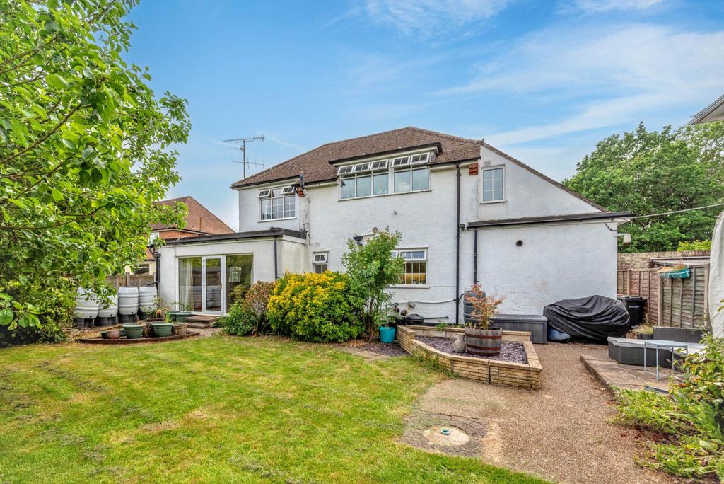 Property photo 2 of 16