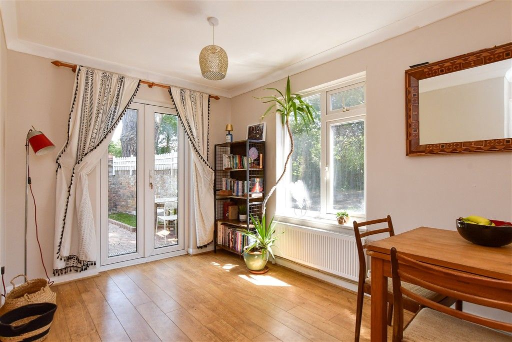 Property photo 3 of 16 Dining Room