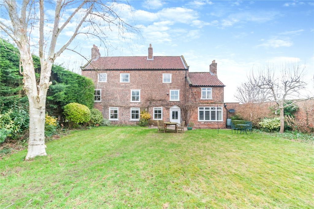 Property photo 1 of 19 Mill House