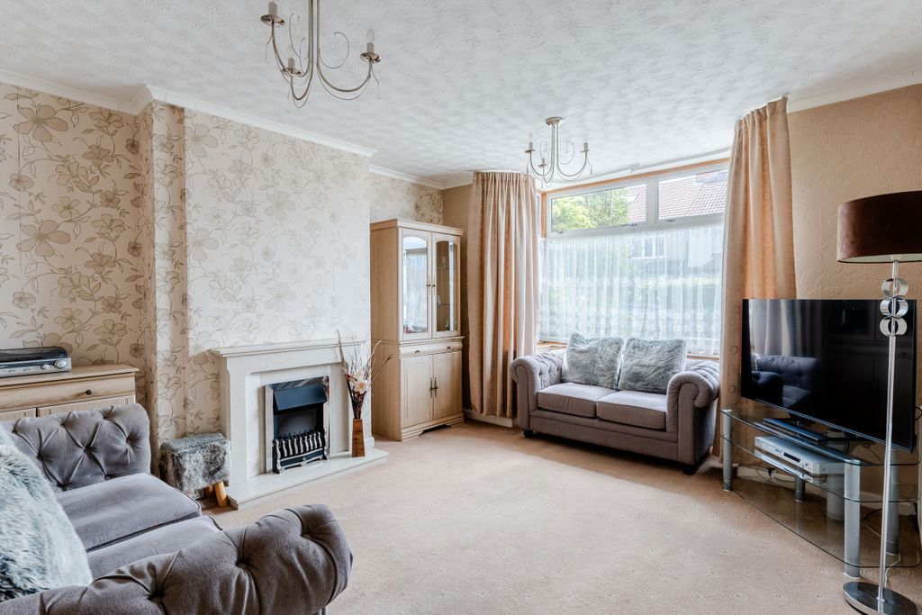 Property photo 2 of 18 2