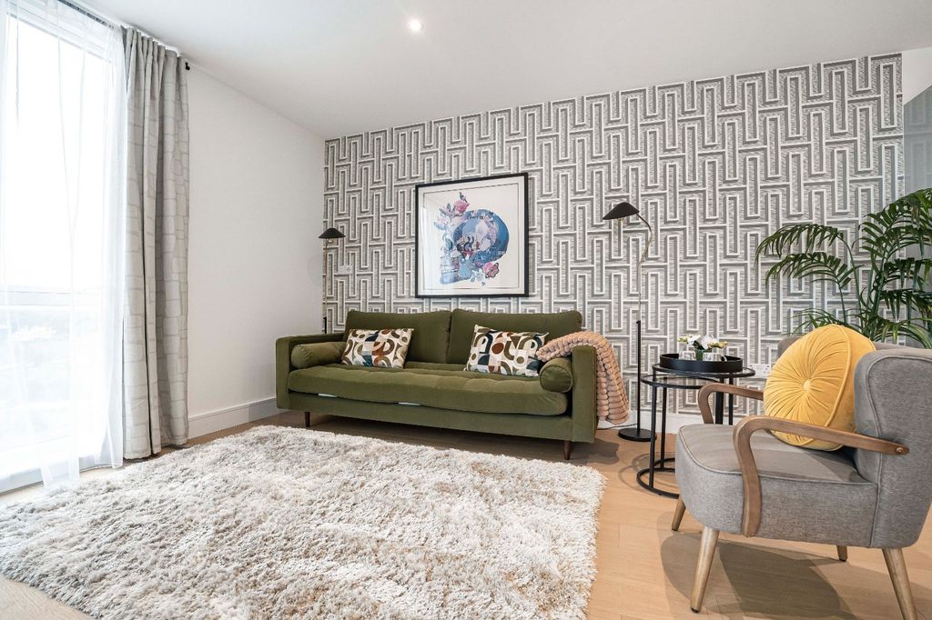 Property photo 1 of 21