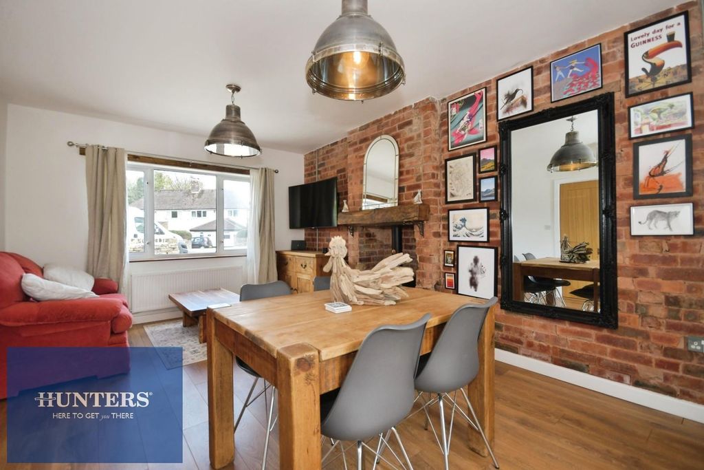 Property photo 3 of 20 Lounge Diner 01.Jpg