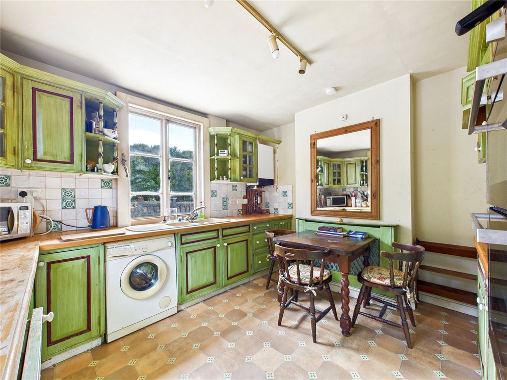 Property photo 2 of 9 Picture No. 16