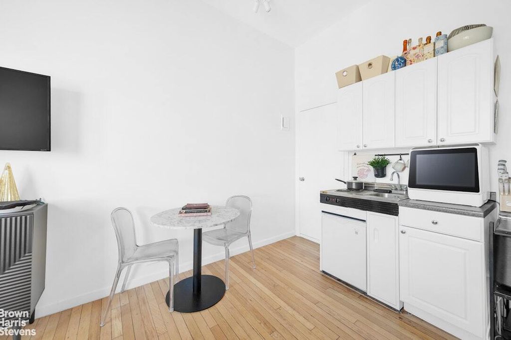 Property photo 3 of 6 <Alttext/>