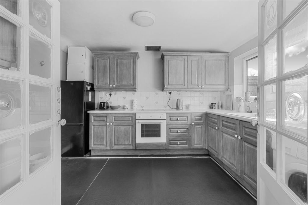 Property photo 2 of 15 Kitchen Space - Copy.Jpg
