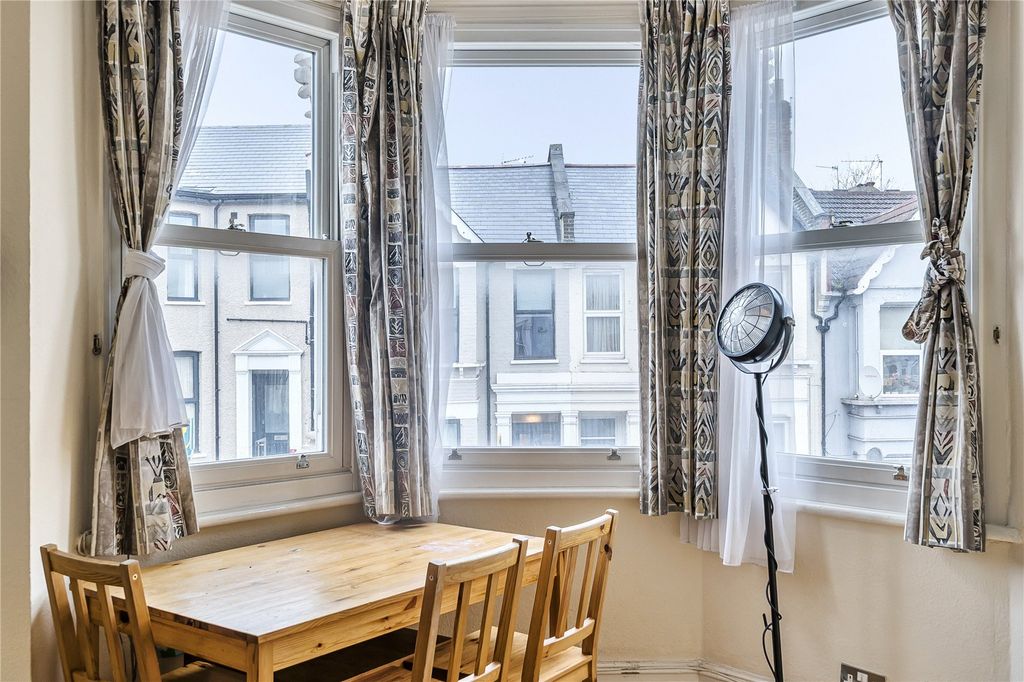 Property photo 3 of 13 Picture No. 39