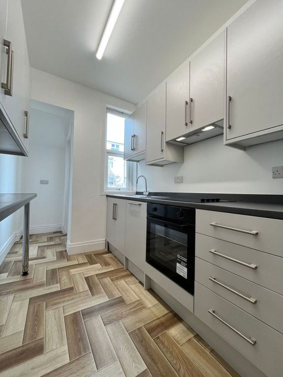 Property photo 1 of 25