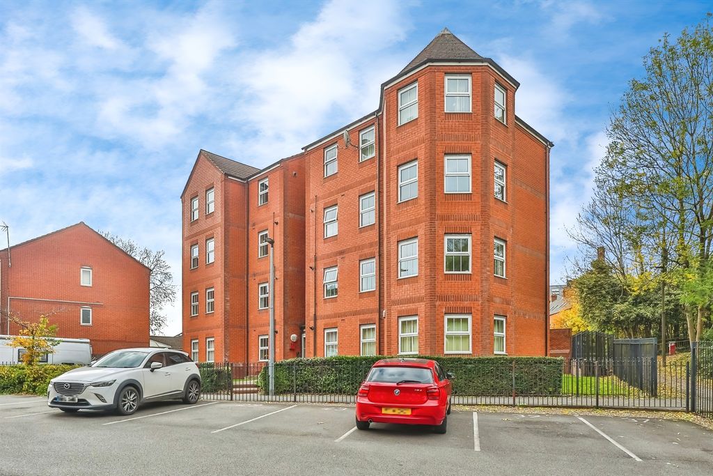 Property photo 1 of 17