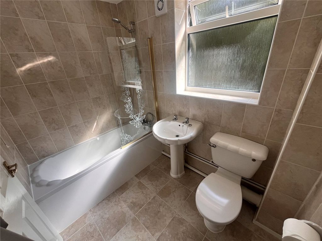 Property photo 3 of 6 Bathroom