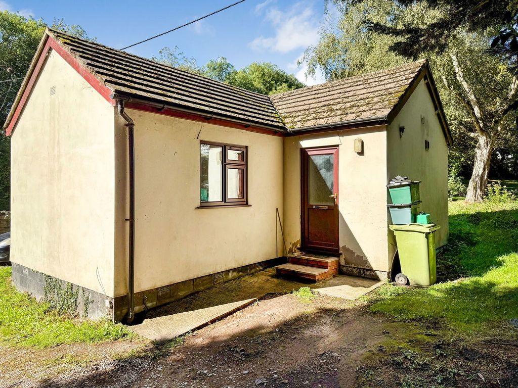 Property photo 2 of 39