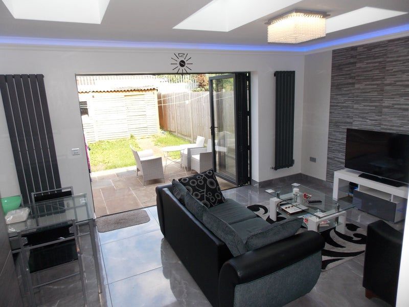 Property photo 2 of 9 Gallery