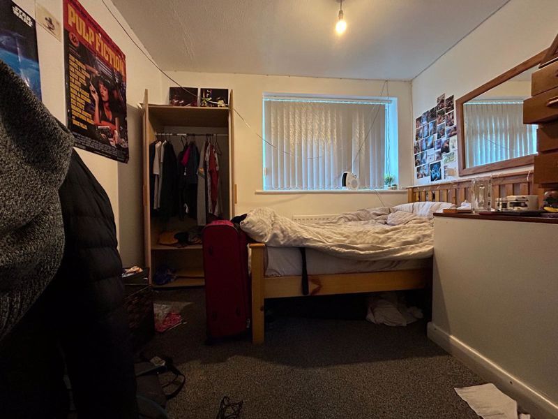 Property photo 3 of 7 Photo 4