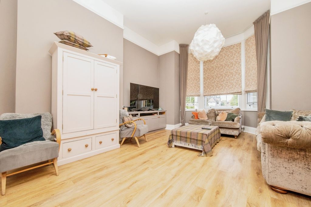 Property photo 2 of 16 Photo