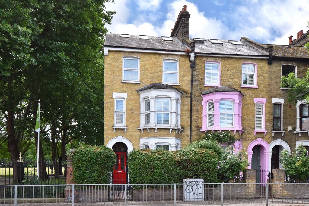Property photo 1 of 10 5237020