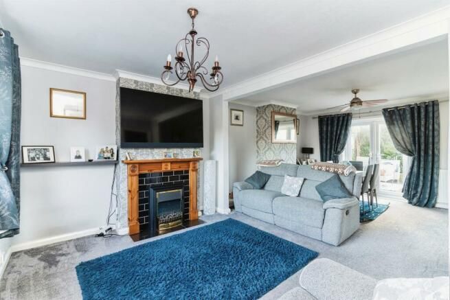 Property photo 2 of 19