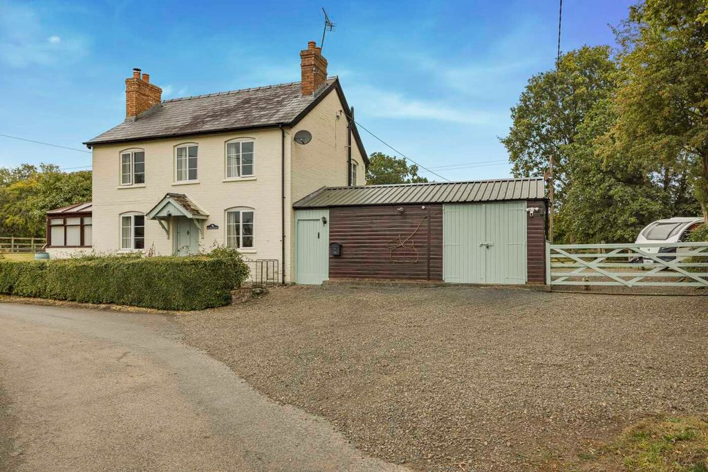 Property photo 1 of 32 19_62092.Jpg