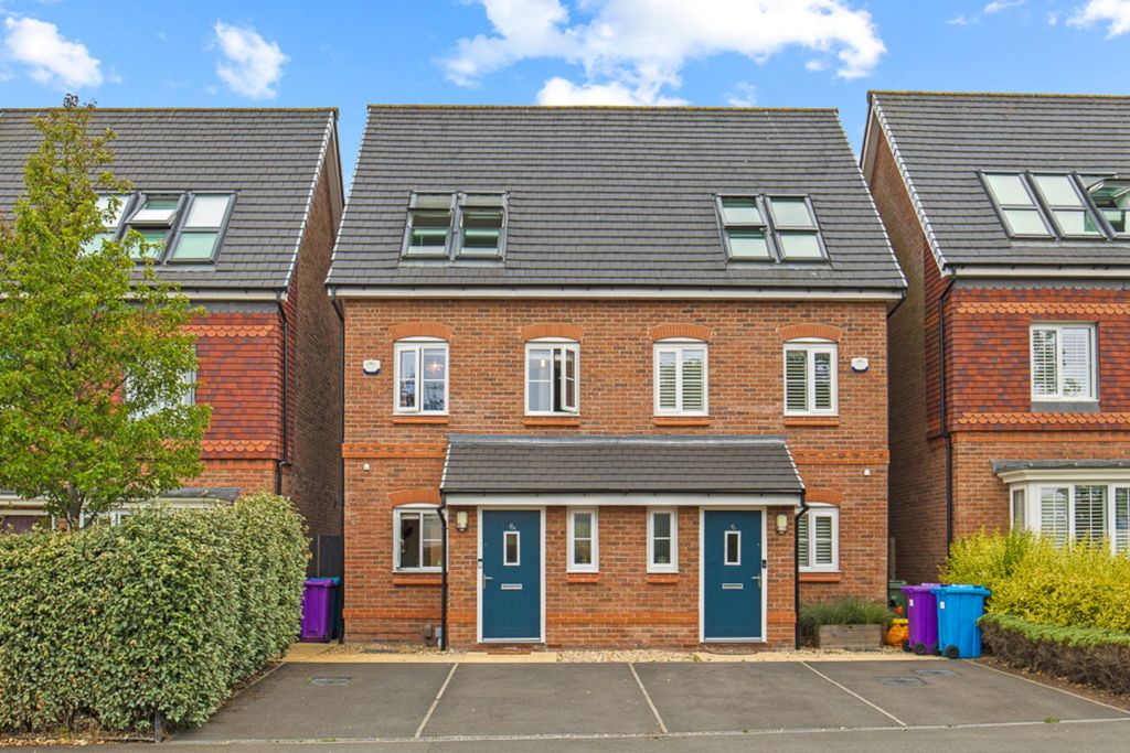 Property photo 1 of 33