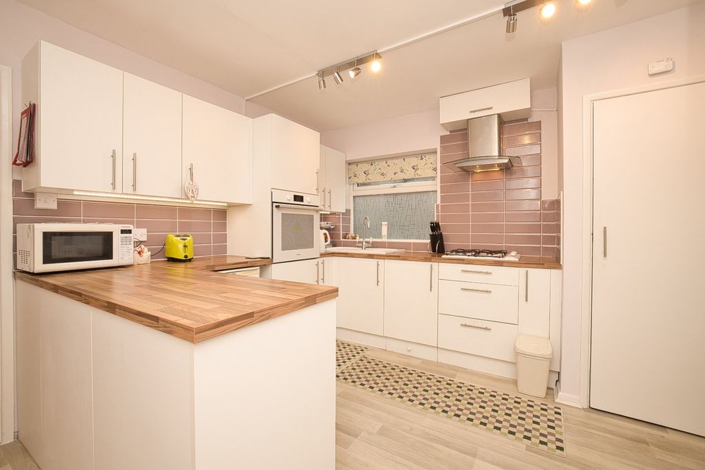 Property photo 2 of 15 Picture 2