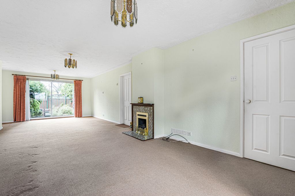 Property photo 2 of 24