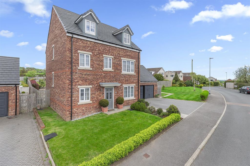 Property photo 1 of 47 Wharfe Meadow Avenue