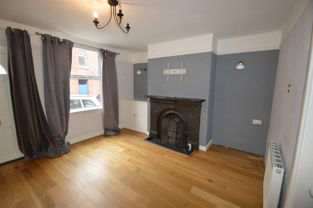 Property photo 2 of 14