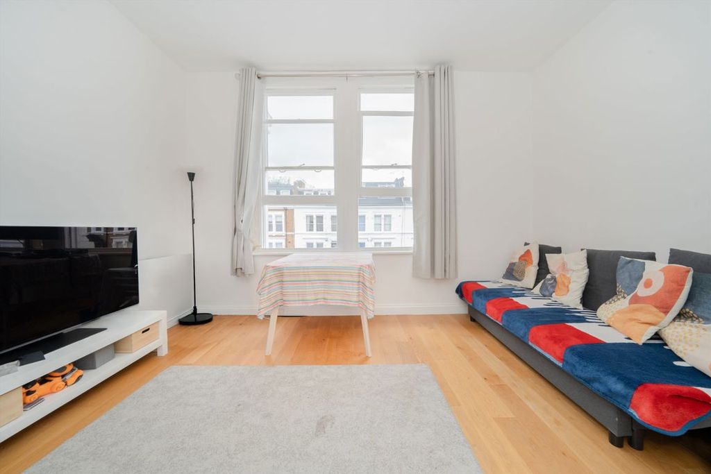 Property photo 2 of 5