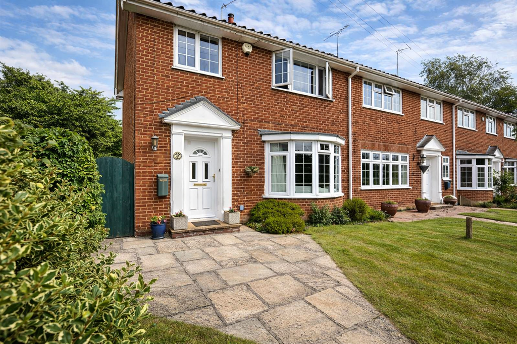 Property photo 1 of 24 Picture No. 05