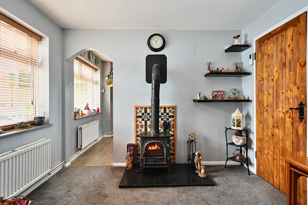 Property photo 1 of 22