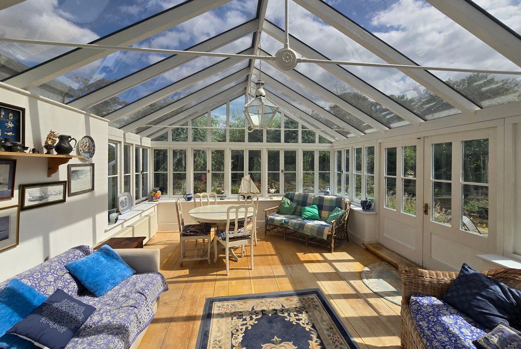 Property photo 3 of 25 Otc Conservatory