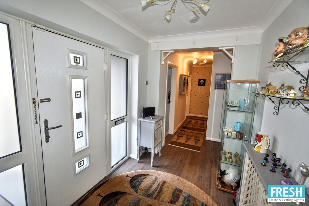 Property photo 2 of 47