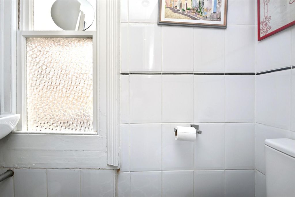 Additional image 17 of 3 bed flat for saleArlington Road, Eastbourne BN21