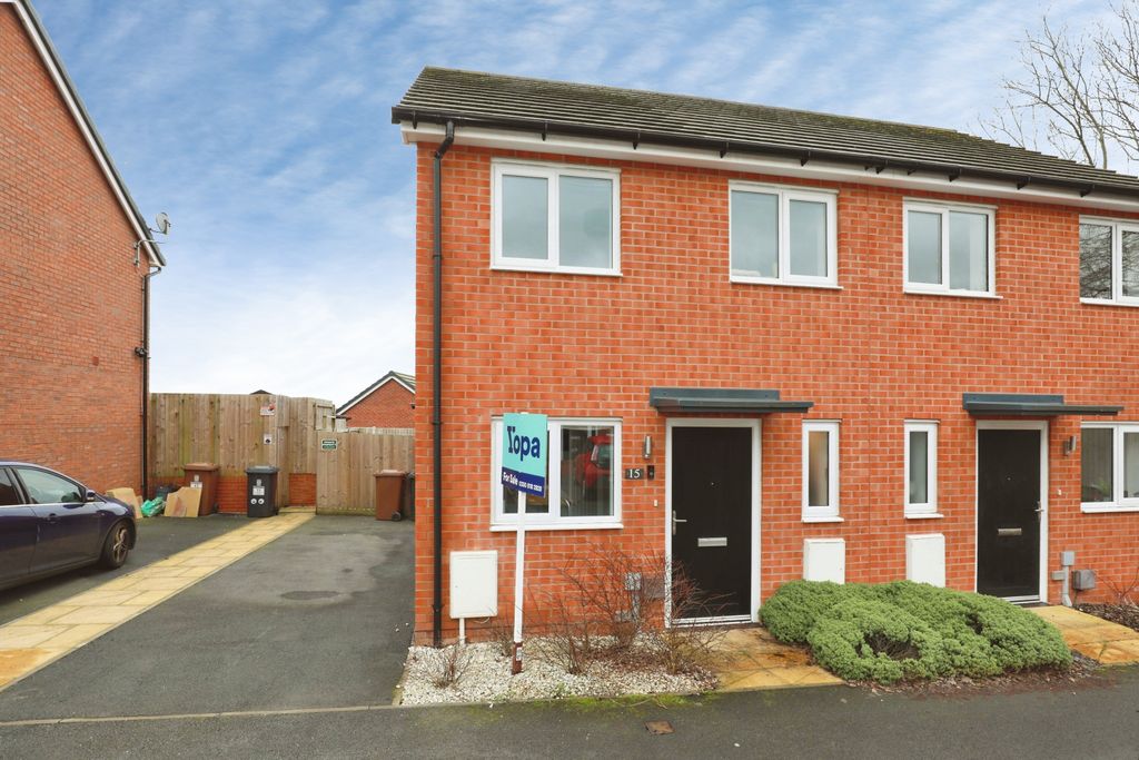 Property photo 1 of 19 Frontage