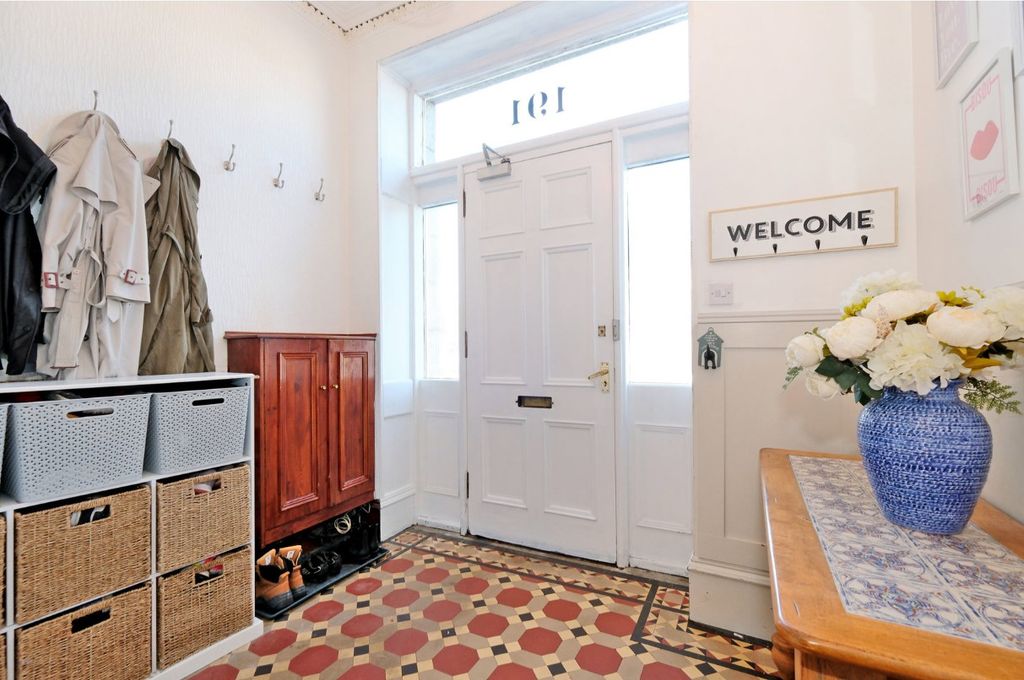 Property photo 3 of 29 3