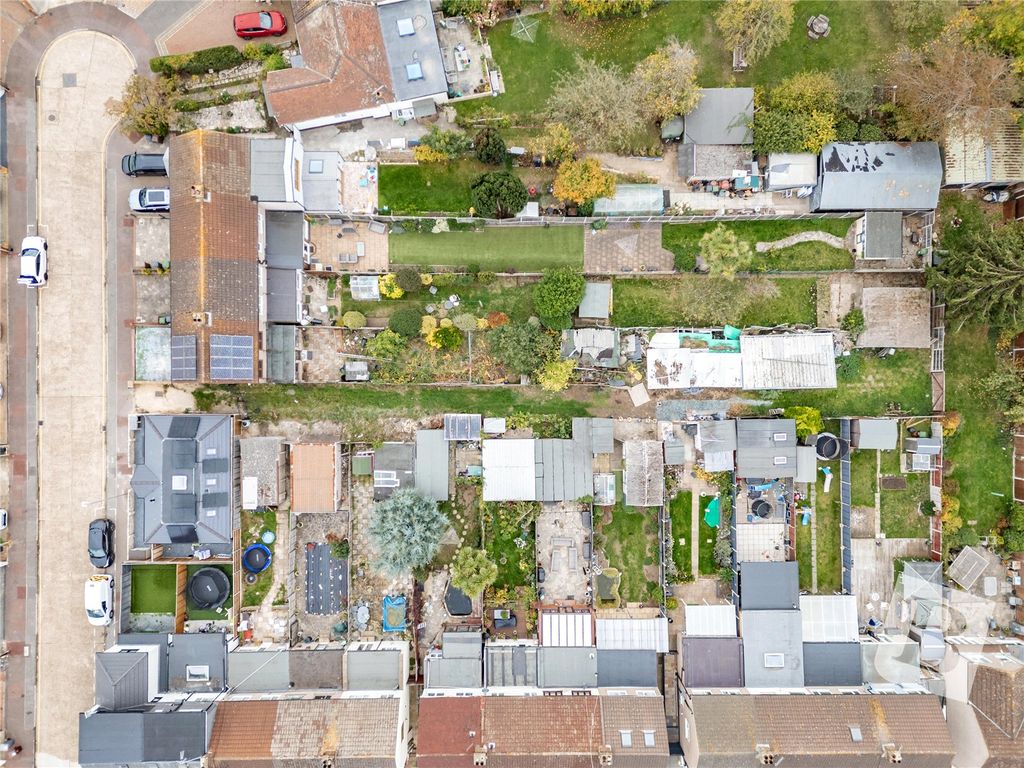 Property photo 3 of 7 Picture No. 02