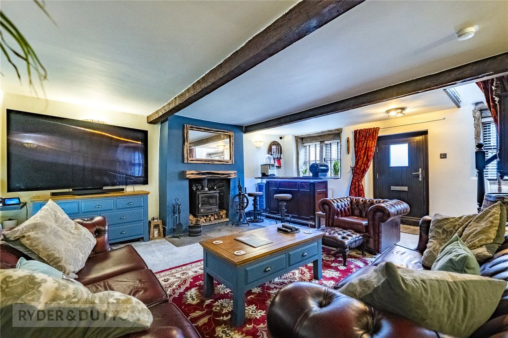 Property photo 3 of 21 Lounge/Diner