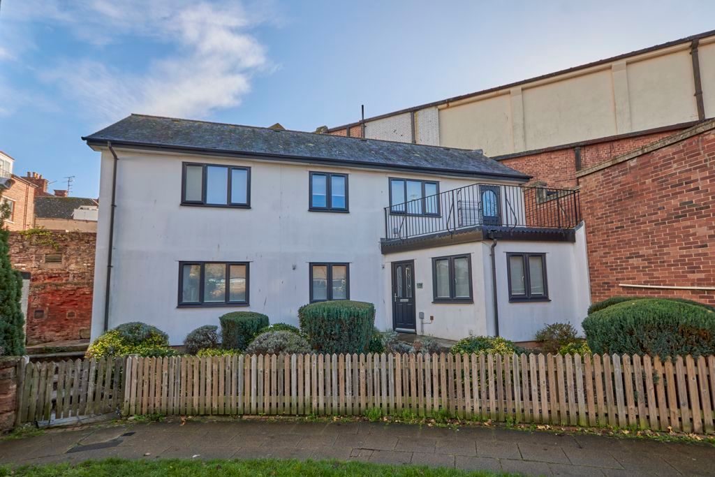 Property photo 2 of 8 Front