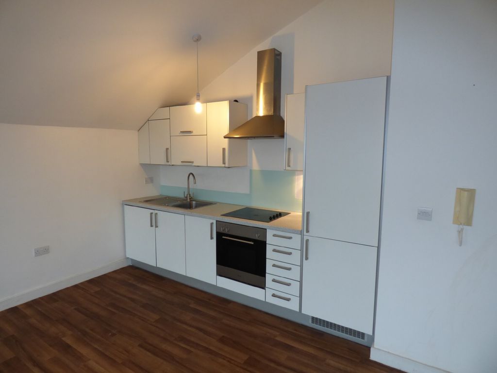 Property photo 3 of 7 Kitchen Area