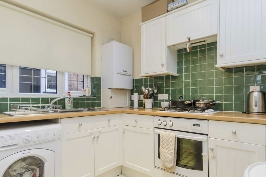 Property photo 3 of 5