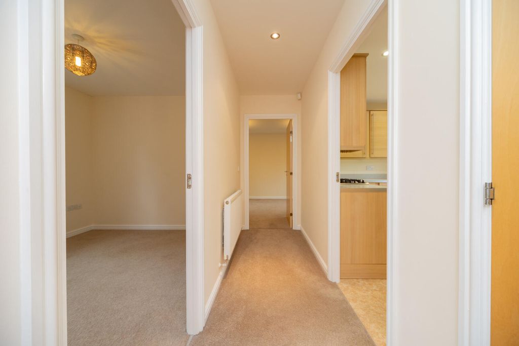 Property photo 2 of 12 Hallway