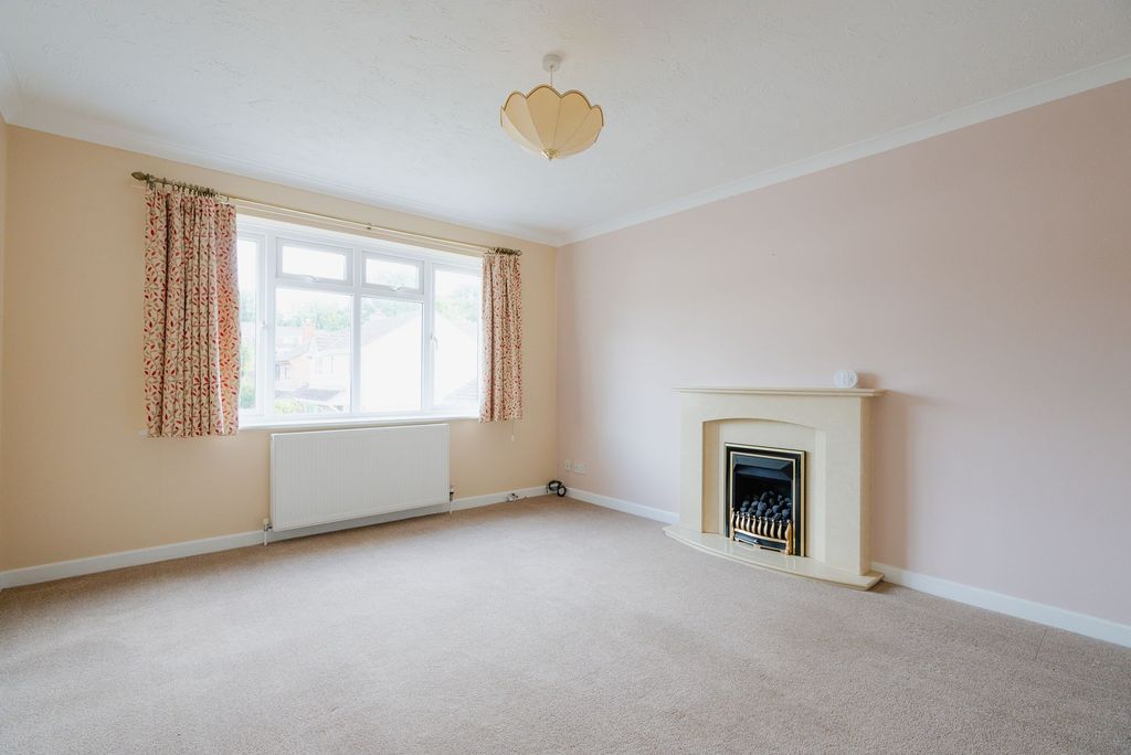 Property photo 3 of 21